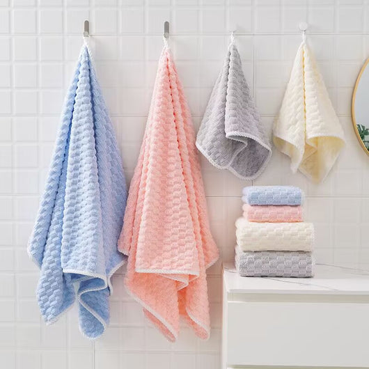 Toalla de Baño Coral Fleece Súper Absorbente y Suave - Image 4