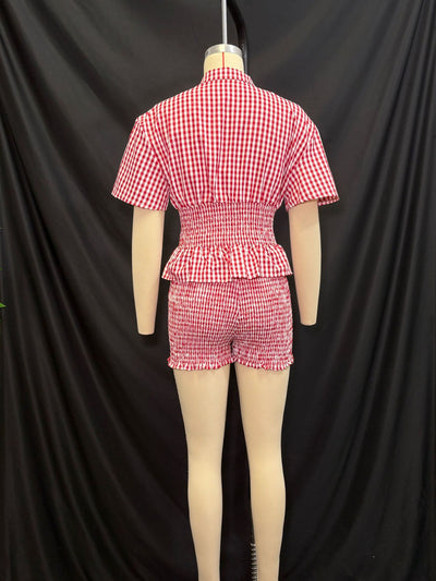 Conjunto de Camisa y Shorts a Cuadros Rojo y Blanco - Image 10