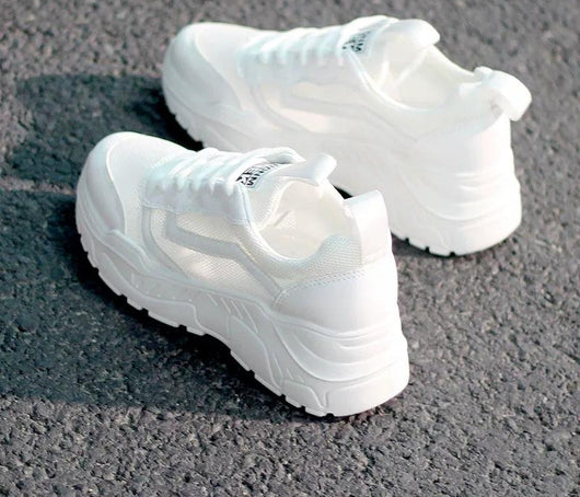 Tenis Blancos Transpirables con Malla Ligera - Image 12