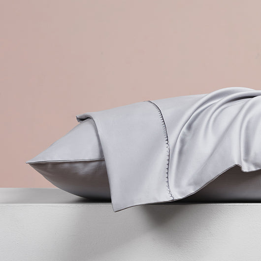 Par de Fundas de Almohada Bordadas con Ácido Hialurónico 60s - Image 6