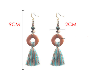 Aretes de Madera con Borla Elegante - Image 6