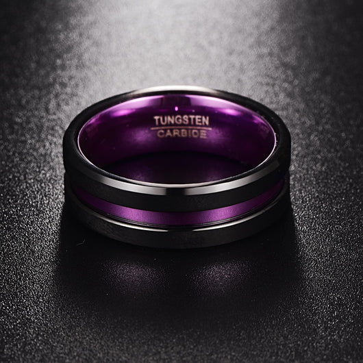 Anillo de Tungsteno para Hombre con Surco Frosted y Aro Interior Morado - Image 2
