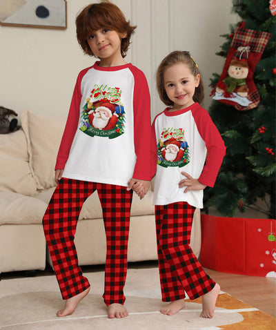 Pijamas Navideños Familiares a Juego con Pantalón a Cuadros - Image 13