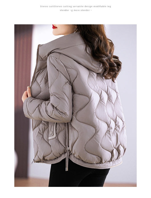 Abrigo Acolchado Estilo Occidental con Capucha para Mujer - Diseño Slim Fit - Image 32