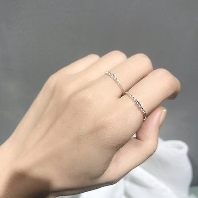Anillo de Plata Esterlina Chapado en Oro 14K con Siete Circonitas Brillantes - Image 2
