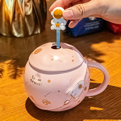 Taza de Cerámica para Pareja Astronauta Planeta con Cuchara y Tapa - Image 10