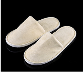 Pantuflas Acolchadas Reutilizables tipo Felpa para Hospedaje - Image 3