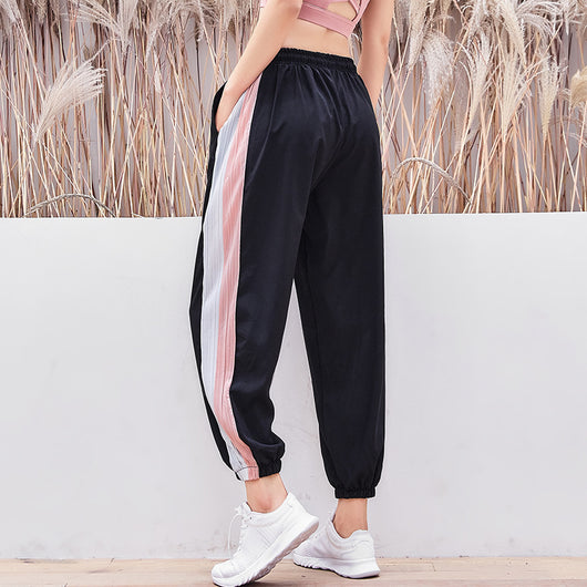 Pantalones deportivos bicolor con textura arrugada para mujer - Image 3