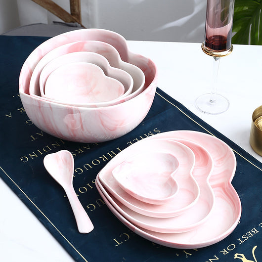 Juego de Bowls y Cucharas de Cerámica con Forma de Corazón para Parejas - Image 3