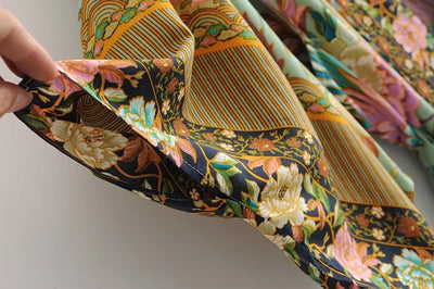 Bata Cardigan Estampada con Diseño Posicionador - Image 7