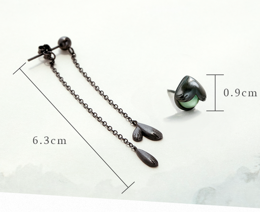 Aretes Asimétricos de Plata Esterlina - Diseño Floral Minimalista y Personalidad Única - Image 3