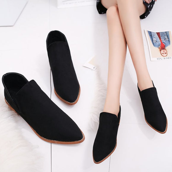 Botas Martin Puntiagudas con Suela Gruesa
