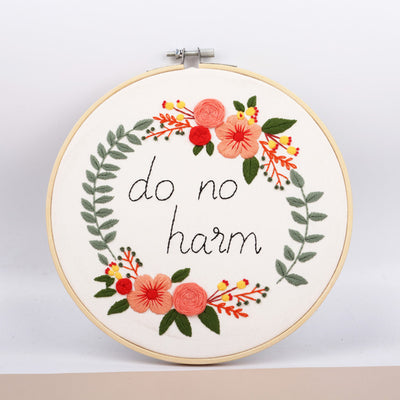Kit de Bordado Manual: Flores y Letras para Coser
