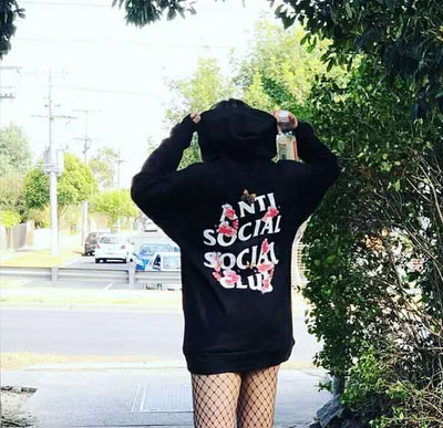 Sudadera con Capucha Flor de Cerezo para Parejas - Image 4