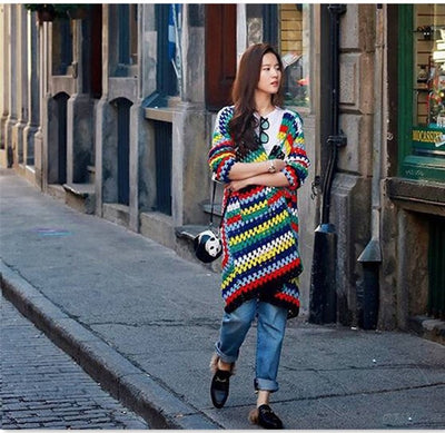 Cardigan Tejido a Mano con Capucha Arcoíris - Abrigo Suéter Largo para Otoño - Image 4
