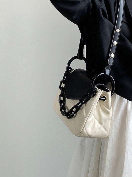 Bolso Cuadrado Pequeño con Cadena de Una Sola Asa - Image 2