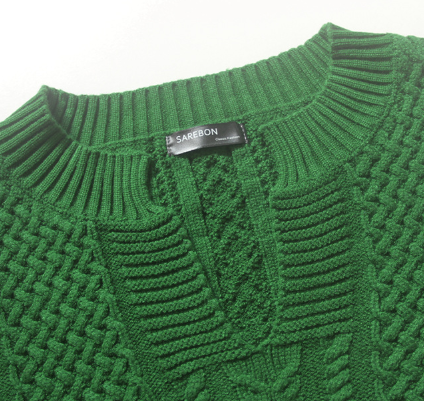 Suéter Suelto con Cuello en V y Textura Retorcida - Colección Otoño - Image 5