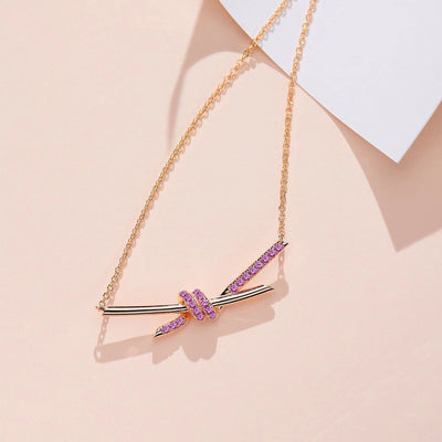 Collar Cruz con Diseño de Diamantes y Nudos en Oro Rosa 18K - Image 11