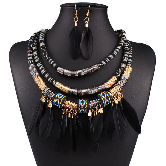 Conjunto de Collar y Aretes con Borlas de Pluma - Image 2