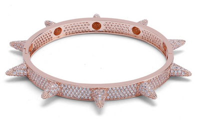 Pulsera Hip Hop Chapada en Oro Rosa con Cristales Brillantes y Remaches Puntiagudos - Image 3