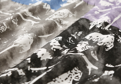 Sudadera con Capucha Hombre Contraste de Costuras y Graffiti - Image 12