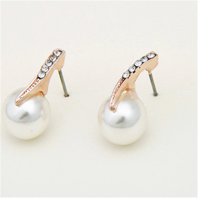 Rose gold-toned necklace and stud earrings set with faux pearls and clear rhinestones, displayed on a white background. - Image 2