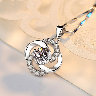 Collar Trébol de Cuatro Hojas para Mujer - Cadena Escotada - Image 10