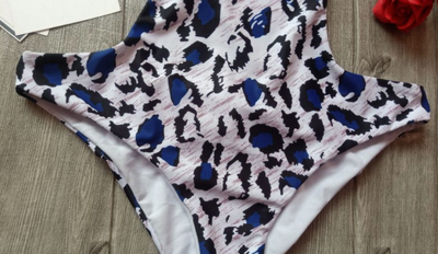 Traje de Baño Enterizo para Dama con Estampado Moderno - Image 12