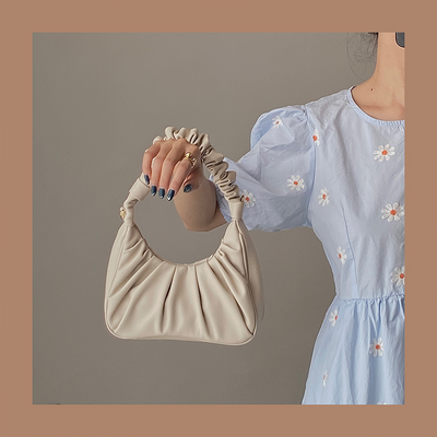 Bolso de Hombro Cloud Fold - Diseño Minimalista y Funcional - Image 8
