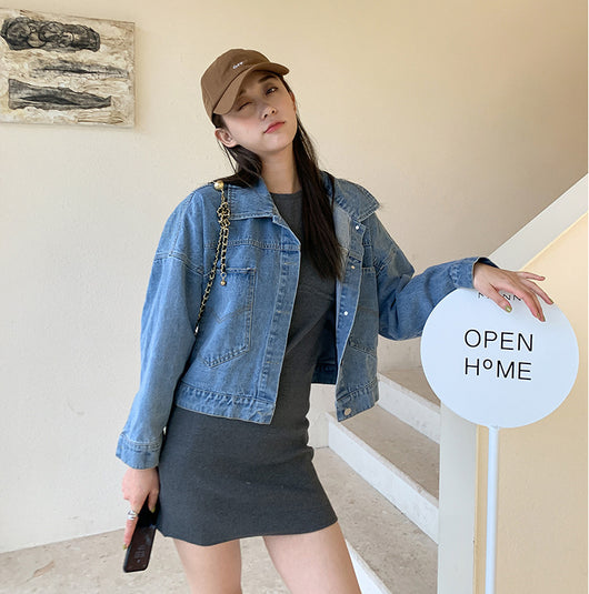Woman and child in matching outfits: light blue denim jackets and dark gray knitted mini dresses, with baseball caps and sneakers. - Image 4