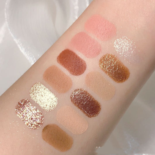 Paleta de Sombras de Ojos de Doce Colores Mate y Perlado en Tonos Tierra - Image 10
