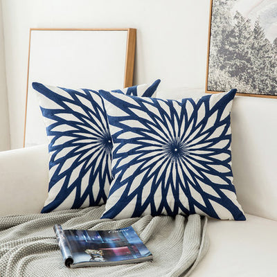 Funda de Almohada Bordada Clásica sin Relleno - Image 7