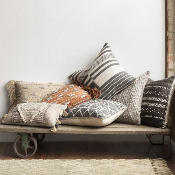 Cojín Rectangular Largo para Sofá - Decoración y Confort Homestay
