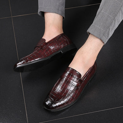 Zapatos Casuales de Cuero para Hombre con Patrón Moderno - Image 4