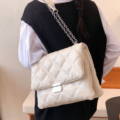 Bolso Crossbody Baxa Verde Cadena con Diseño Premium - Image 3