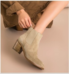 Botas de Cuero para Mujer con Punta Fina Estilo Retro - Image 4