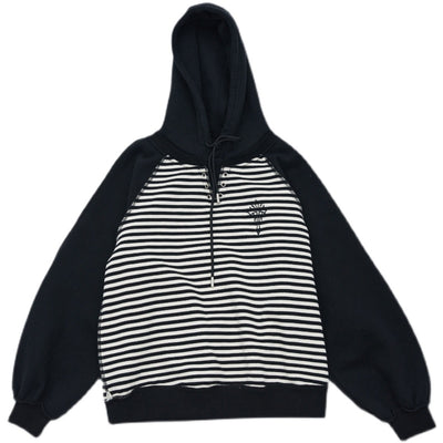 Sudadera Hoodie Suelta con Paneles Rayados y Bordados - Image 7