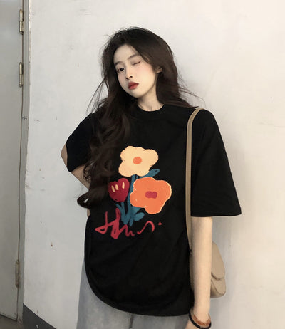 Playera Suelta de Algodón con Diseño Graffiti Retro para Mujer - Image 11