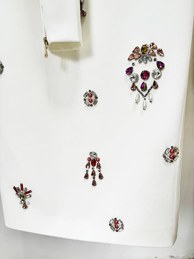 Conjunto Dos Piezas: Top Corto con Incrustaciones de Diamantes y Falda Larga - Image 21