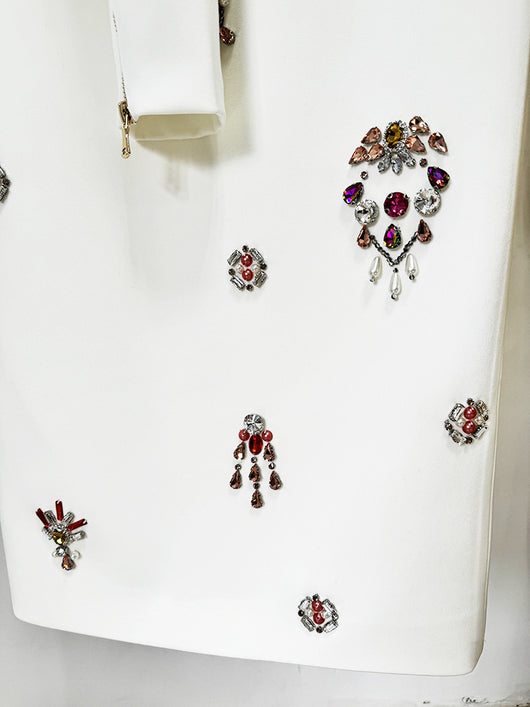Conjunto Dos Piezas: Top Corto con Incrustaciones de Diamantes y Falda Larga - Image 21