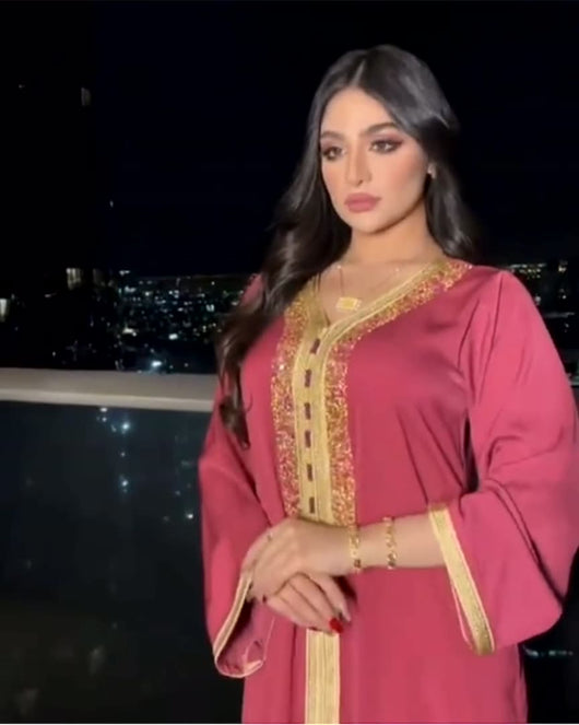 Abaya Elegante con Encaje de Diamantes y Cinta Brillante Estilo Dubai - Image 12