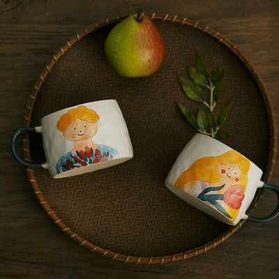 Taza de Cerámica Pintada a Mano con Pareja Tomando Agua - Regalo Romántico - Image 3