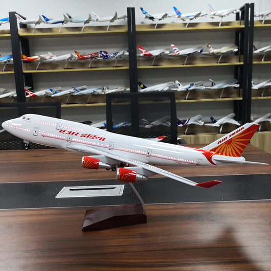 Avión Air India con Ruedas, Luces LED y Detalles de Simulación - Image 12