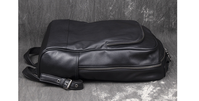 Mochila Viajera de Cuero para Hombre - Gran Capacidad - Image 9