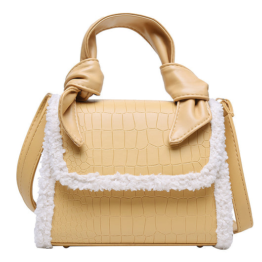 Bolsa Cuadrada Pequeña de Lana de Cordero con Patrón Piedra - Image 15