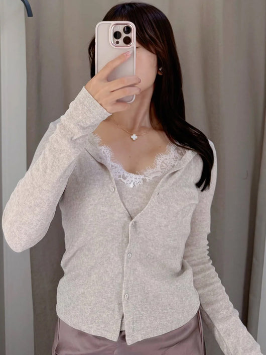 Blusa Base Layer Efecto Dos Piezas con Encaje - Image 16
