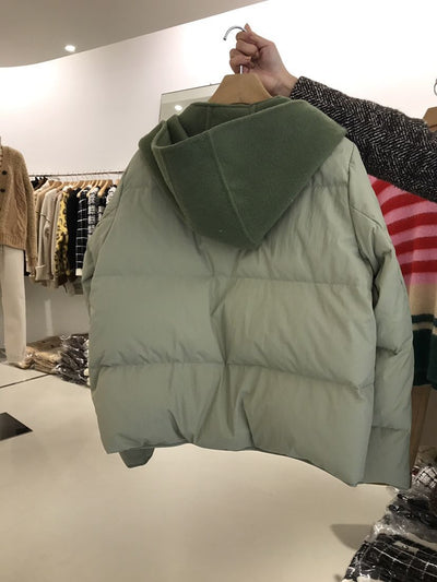 Abrigo Térmico Acolchado con Capucha y Diseño Superpuesto - Image 14