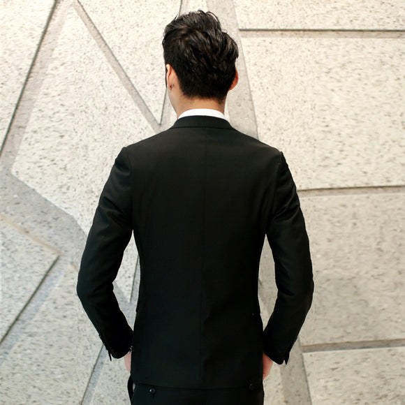 Traje de Tres Piezas para Hombre Elegancia Ejecutiva