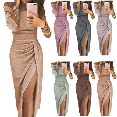 Vestido Elegante con Cuello Joya y Falda Brillante