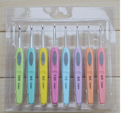 Juego de 8 Piezas de Ganchos para Crochet y Agujas de Tejer con Mango LED - Image 11